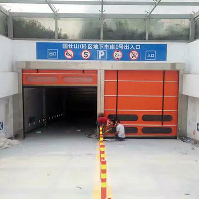 堆积门